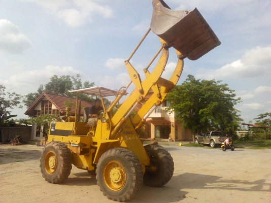 ขายครับ รถตักkobeko lk300a เท่า 510 ตัก 2 คิว ด่วนๆๆครับ