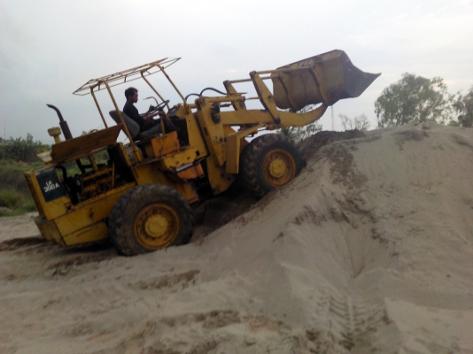 ขายครับ รถตักkobeko lk300a เท่า 510 ตัก 2 คิว ด่วนๆๆครับ