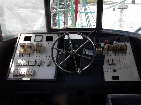 ขายเรือไดหมึก ตกปลา ขายเรือไดหมึก ตกปลา