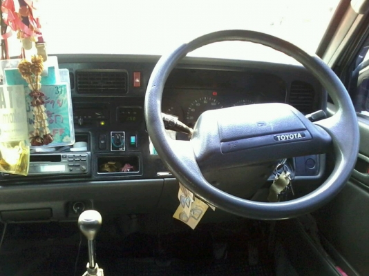 ขาย TOYOTA  HIACE  หัวจรวจตาเหยี่ยวปี 1998 เครื่อง 3L สภาพพร้อมใช้