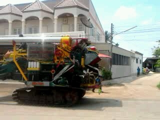 อู่ nkc เจริญการช่าง อำเภอขุนหาญ  รับต่ออุ้ม รับซ่อมรถเกี่ยวทุกชนิด  ติดต่อ 0879587615