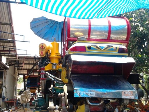 อู่ nkc เจริญการช่าง อำเภอขุนหาญ  รับต่ออุ้ม รับซ่อมรถเกี่ยวทุกชนิด  ติดต่อ 0879587615