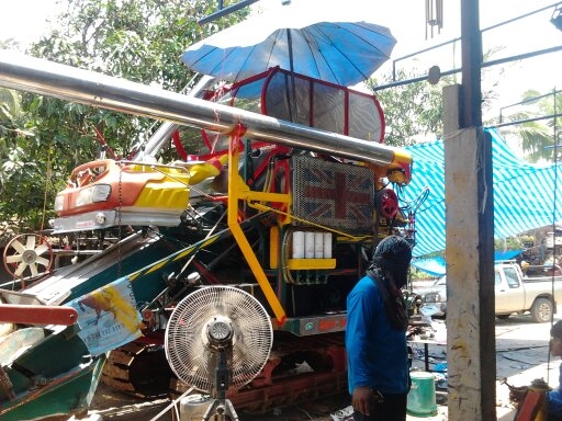 อู่ nkc เจริญการช่าง อำเภอขุนหาญ  รับต่ออุ้ม รับซ่อมรถเกี่ยวทุกชนิด  ติดต่อ 0879587615