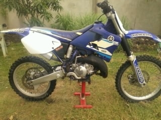 ขายหรือแลก YAMAHA yz 125 ปี 98 อินวอยราคา 43,000 บาท โทร 089-2442598 ศิริพงษ์