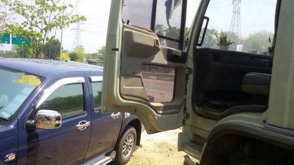 HINO FM1M พร้อมเครน HINO FM1M พร้อมเครน