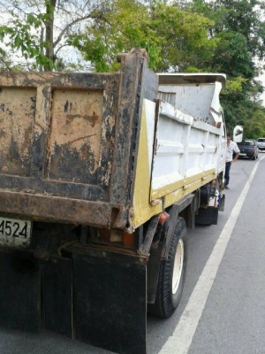 หกล้อดั้ม อีซูสุ 115 แรงม้า พร้อมใช้งาน เล่มพร้อม.. ขายถูกๆ หกล้อดั้ม อีซูสุ 115 แรงม้า พร้อมใช้งาน เล่มพร้อม.. ขายถูกๆ