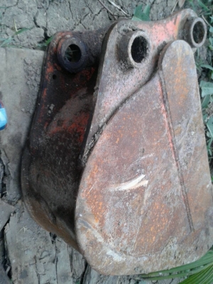 ขาย บุ้งกี๋ขุดประปา pc 20-45