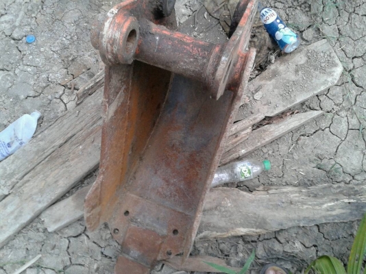 ขาย บุ้งกี๋ขุดประปา pc 20-45