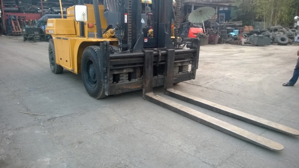 รถยก TCM น้ำหนักยก 10 ตัน รุ่นใหม่ล่าสุด เสาสูง 3 เมตร เครื่องดีเซล แผงงาสไลด์