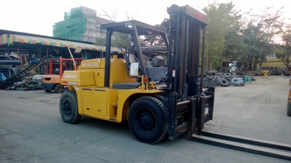 รถยก TCM น้ำหนักยก 10 ตัน รุ่นใหม่ล่าสุด เสาสูง 3 เมตร เครื่องดีเซล แผงงาสไลด์