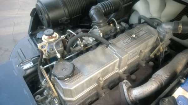 รถยกนิสสัน น้ำหนักยก 2.5 ตัน เสาสูง 4 เมตร เครื่องดีเซล เกียร์ออโต้