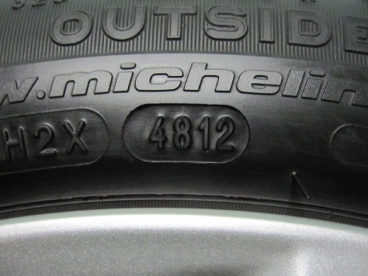 ขายล้อแม็กพร้อมยางป้ายแดง Jazz Hybrid ขอบ 15