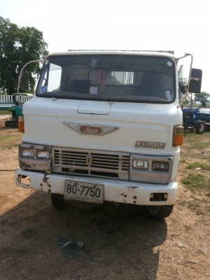 HINO KM505 เครื่องดีคิวสิบ แบบหกสูบ ขายดาวน์ สี่หมื่นบาท งวดละ ๖ ๕๐๐ บาท ๔๖ งวด ขายเงินสด 290,000 บาท.