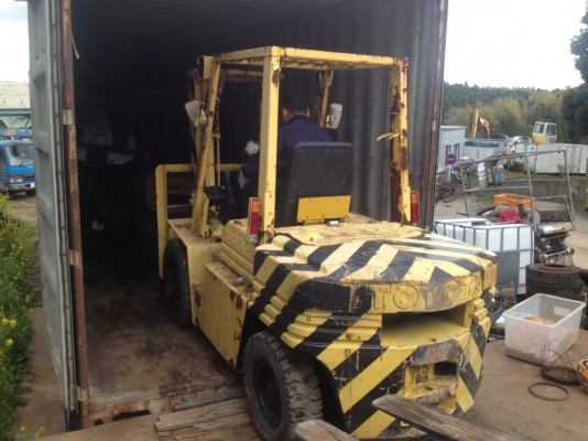 ขายโฟร์คลิฟท์ญี่ปุ่น*TOYOTA*5FD25*เสา5.50เมตรฟลูฟรีงาสไลด์ขายที่โคราช