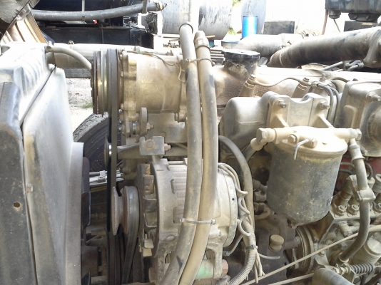 รถบรรทุกของเหลว Hino 16000 ลิตร รถบรรทุกของเหลว Hino 16000 ลิตร