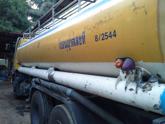 รถบรรทุกของเหลว Hino 16000 ลิตร รถบรรทุกของเหลว Hino 16000 ลิตร