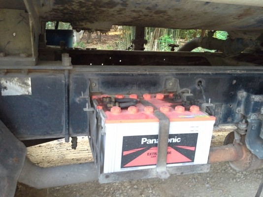 รถบรรทุกของเหลว Hino 16000 ลิตร รถบรรทุกของเหลว Hino 16000 ลิตร