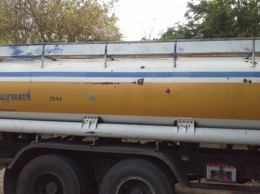 รถบรรทุกของเหลว Hino 16000 ลิตร รถบรรทุกของเหลว Hino 16000 ลิตร