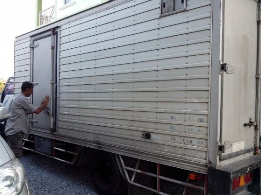 ขายตู้เย็น รถบรรทุก 6 ล้อสภาพดี ราคาถูกไม่รวมรถใครหาอยู่ต้องรีบครับ