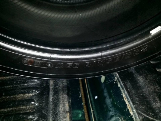 ยางซอฟ yogohama a050 TREADWEAR.60 295/35/18 ปี12  MADE IN  JAPAN แท้.ดอกยางหนาๆ ซื้อใช้เกินคุ้ม 1คู่คัฟ