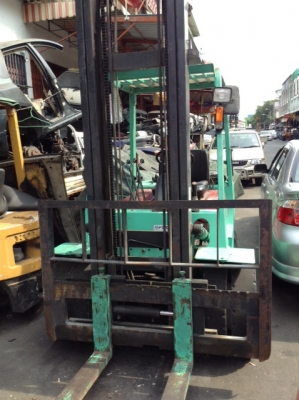 +++ ขายโฟล์คลิฟท์ MITSUBISHI FD25 (รถนอกนำเข้า สภาพดี) เสา 4 เมตร งาสไลด์ซ้าย - ขวา เครื่องยนต์ดีเซล เกียร์ธรรมดา ล้อหน้าคู่ ยางตัน 4 ล้อ *** สนใจ รายละเอียดคุยได้ครับ โทร. 081-659-7598 *** +++ ขายโฟล์คลิฟท์ MITSUBISHI FD25 (รถนอกนำเข้า สภาพดี) เสา 4 เมตร งาสไลด์ซ้าย - ขวา เครื่องยนต์ดีเซล เกียร์ธรรมดา ล้อหน้าคู่ ยางตัน 4 ล้อ *** สนใจ รายละเอียดคุยได้ครับ โทร. 081-659-7598 ***