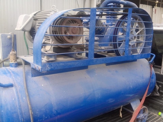 ขายปั๊มลม PUMA มือสอง5 HP 260 ลิตร พร้อมมอเตอร์มิตรซู 2 สาย 5HP ขายปั๊มลม PUMA มือสอง5 HP 260 ลิตร พร้อมมอเตอร์มิตรซู 2 สาย 5HP