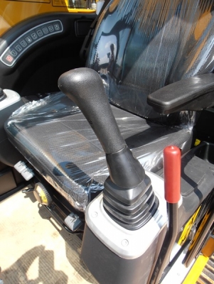 ซื้อ JCB วันนี้ เที่ยวฟรีอังกฤษ 7 วัน!!! พร้อมโปรดีๆมากมาย ดอกเบี้ย 0 \% 48  เดือน หรือ ดาวน์ 0 \% ด่วน!!จำนวนจำกัด ราคา 3.xxล้าน บาทช้าหมดนะครับ