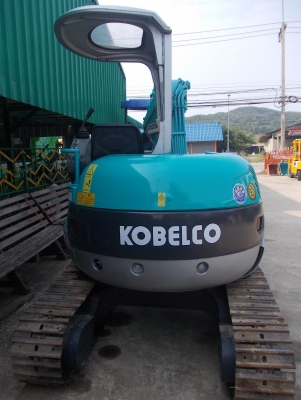 ขายรถขุดยี้ห้อ โกเบโก้ SK 30 UR-2