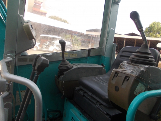 ขายรถขุดยี้ห้อ โกเบโก้ SK 30 UR-2