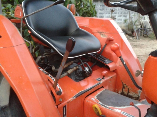 ขายรถไถ KUBOTA  L3408  รถไร่สีเดิมมีดันหน้า ทะเบียนพร้อม