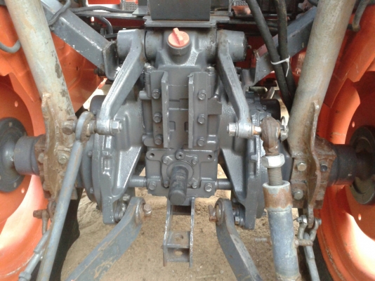 ขายรถไถ KUBOTA  L3408  รถไร่สีเดิมมีดันหน้า ทะเบียนพร้อม