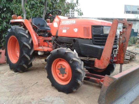ขายรถไถ KUBOTA  L3408  รถไร่สีเดิมมีดันหน้า ทะเบียนพร้อม