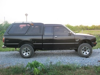 KB Van ยกสูง 5 นิ้ว ยางใหญ่ เครื่องดี แอร์เย็น พร้อมโอน พร้อมใช้