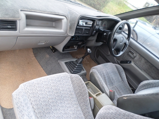 ขายกระบะ ISUZU DRAGON EYE SPACE CAB ตัวท็อปพวงมาลัยพาเวอร์...ไฟฟ้าทั้งคันระบบเซ็นทรัลล็อค รถบ้านแท้ใช้งานน้อยรถคุณหมออยู่โรงพยาบาลปทุมราชวงศา...เครื่องแน่นแรงดี ประหยัดน้ำมันสุดๆ สีบอร์นทองสวยๆทั้งภายนอกภายในเจ้าของรักษารถดีมาก....ครัชชีสวยไม่มีผุ เอกสารพ