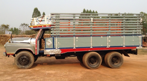 ขาย 10 ล้อหัวยาว 2 เพลาใหญ่ เครื่อง EH700 168 แรงม้าปั้มลม เกียร์ HO สโลว์เกียร์กลาง คานหน้าใหญ่ เบรคลมดัน พาวเวอร์ คัสซีสวยตลอดเส้น ทะเบียนพร้อมโอนครับ