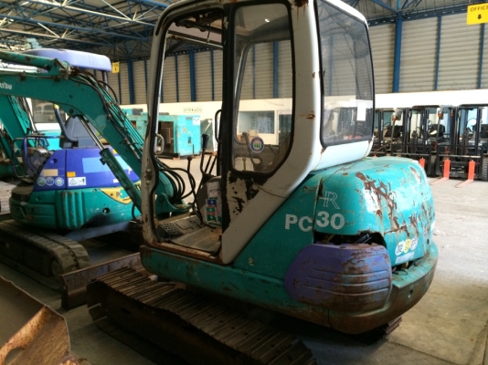 Komatsu PC30-7E นำเข้าจากญี่ปุ่น ขายตามสภาพ ราคาไม่แพงครับ