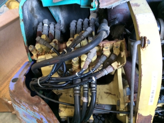 Komatsu PC30-7E นำเข้าจากญี่ปุ่น ขายตามสภาพ ราคาไม่แพงครับ