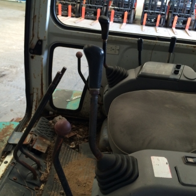 Komatsu PC30-7E นำเข้าจากญี่ปุ่น ขายตามสภาพ ราคาไม่แพงครับ