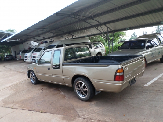 ขออนุญาตพี่เสือนะครับ...ขาย/แลกรถไถราคาสมน้ำสมเนื้อกันครับหรือส่วนต่างคุยกันได้ครับISUZU DRAGON EYE SPACE CAB ตัวท็อปพวงมาลัยพาเวอร์...ไฟฟ้าทั้งคันระบบเซ็นทรัลล็อค รถบ้านแท้ใช้งานน้อยรถคุณหมออยู่โรงพยาบาลปทุมราชวงศา