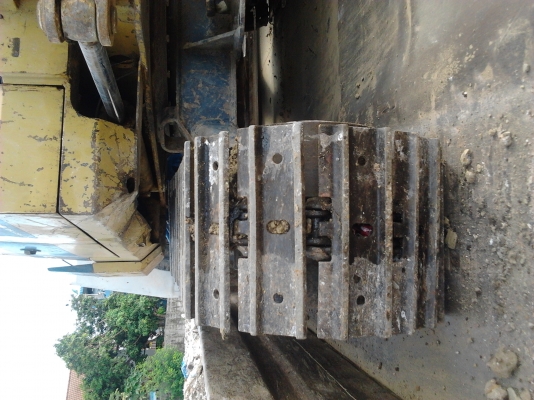 ขายด่วน โคมัสสุ พีซี 30 รุ่น 6 สภาพดีมากๆ พร้อมใช้งาน ขาย 235000 สนใจติดต่อ 089-3530206