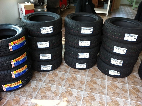 ขายยางใหม่ TOYO t1r  195/55/15  ปี 13