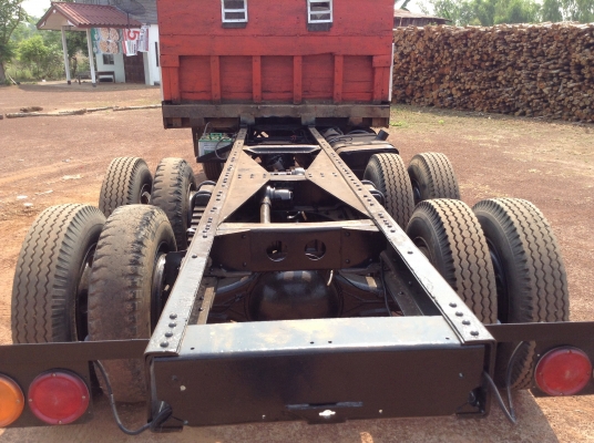 ขายหัวคัสซี 10 ล้อหัวยาว 2 เพลาใหญ่ช่วงล่าง FUSO เครื่อง EH700 168 แรงม้า สโลว์อินเตอร์ 4 สปีด คัสซีสวยจัด ยางเต็ม ทะเบียนพร้อมโอน