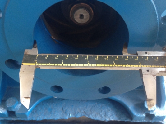 ขายปั้มน้ำหอยโข่ง มอเตอร์ Vem 15 HP. 1450 RPM. หัวปั้ม Calpeda ขนาด เข้า 4 นิ้ว ออก 3 นิ้ว สภาพอุปกรณ์ ไม่ได้ใช้งานมานาน มี 2 ตัวครับ ( ทำสีใหม่ )