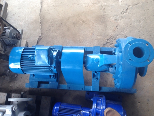 ขายปั้มน้ำหอยโข่ง มอเตอร์ Vem 15 HP. 1450 RPM. หัวปั้ม Calpeda ขนาด เข้า 4 นิ้ว ออก 3 นิ้ว สภาพอุปกรณ์ ไม่ได้ใช้งานมานาน มี 2 ตัวครับ ( ทำสีใหม่ )