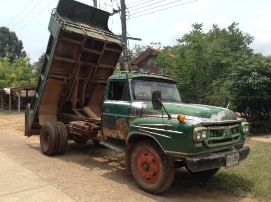 ขาย 6 ล้อหัวยาวดั้ม สภาพพร้อมใช้ เครื่อง DA640 140 แรงม้า เฟืองท้าย ZM 10 น็อต พาวเวอร์ มีระบบแอร์ ทะเบียนพร้อมโอนครับ