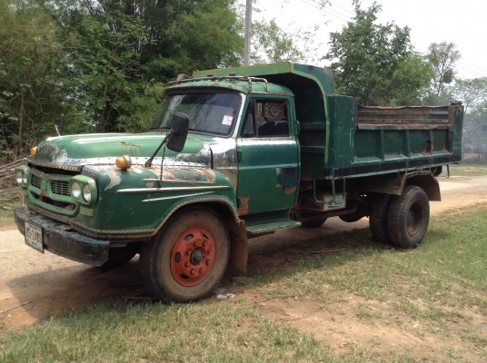 ขาย 6 ล้อหัวยาวดั้ม สภาพพร้อมใช้ เครื่อง DA640 140 แรงม้า เฟืองท้าย ZM 10 น็อต พาวเวอร์ มีระบบแอร์ ทะเบียนพร้อมโอนครับ