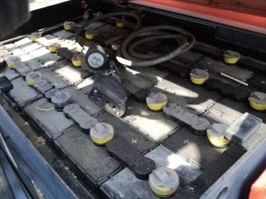 ขายรถฟอร์คลิฟต์ TOYOTA ไฟฟ้า. สินค้าเก่านอก