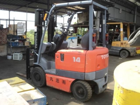 ขายรถฟอร์คลิฟต์ TOYOTA ไฟฟ้า. สินค้าเก่านอก