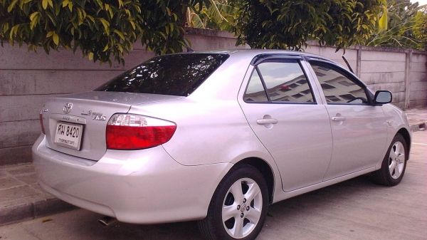 ขายด่วน " Toyota Vios เกียร์ auto เจ้าของขายเอง  เดิมๆ แม็กยางใหม่เอี่ยม