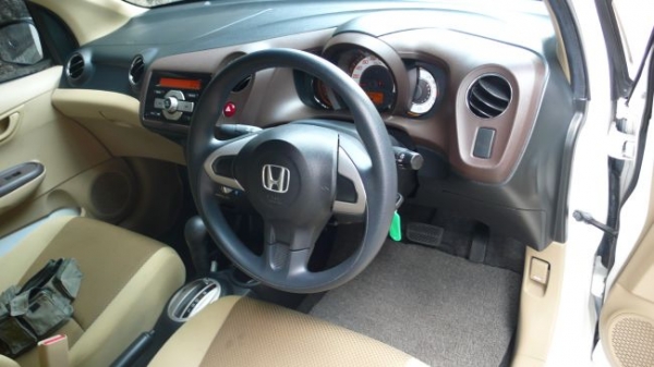 Honda Brio 1.2  ปี2011